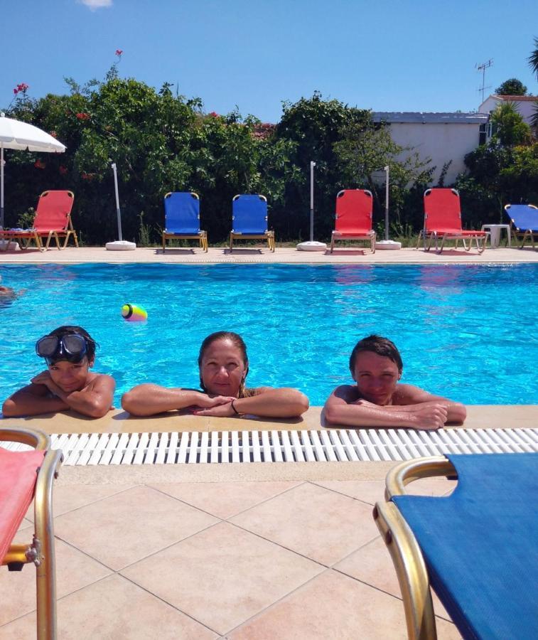 Sofia Beach Apartments Kávos Екстериор снимка